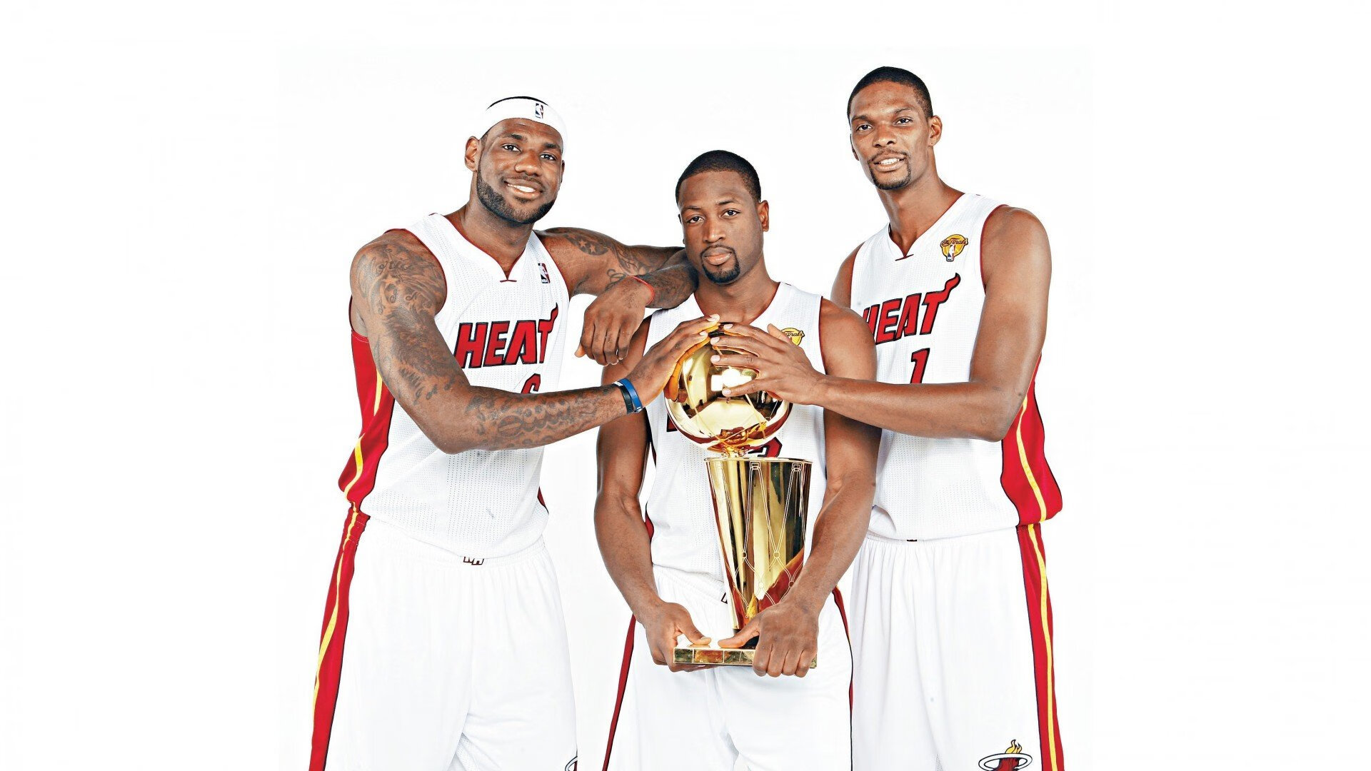 “雪地皇者:冰天雪地中的霸者归来”,雪地黄金