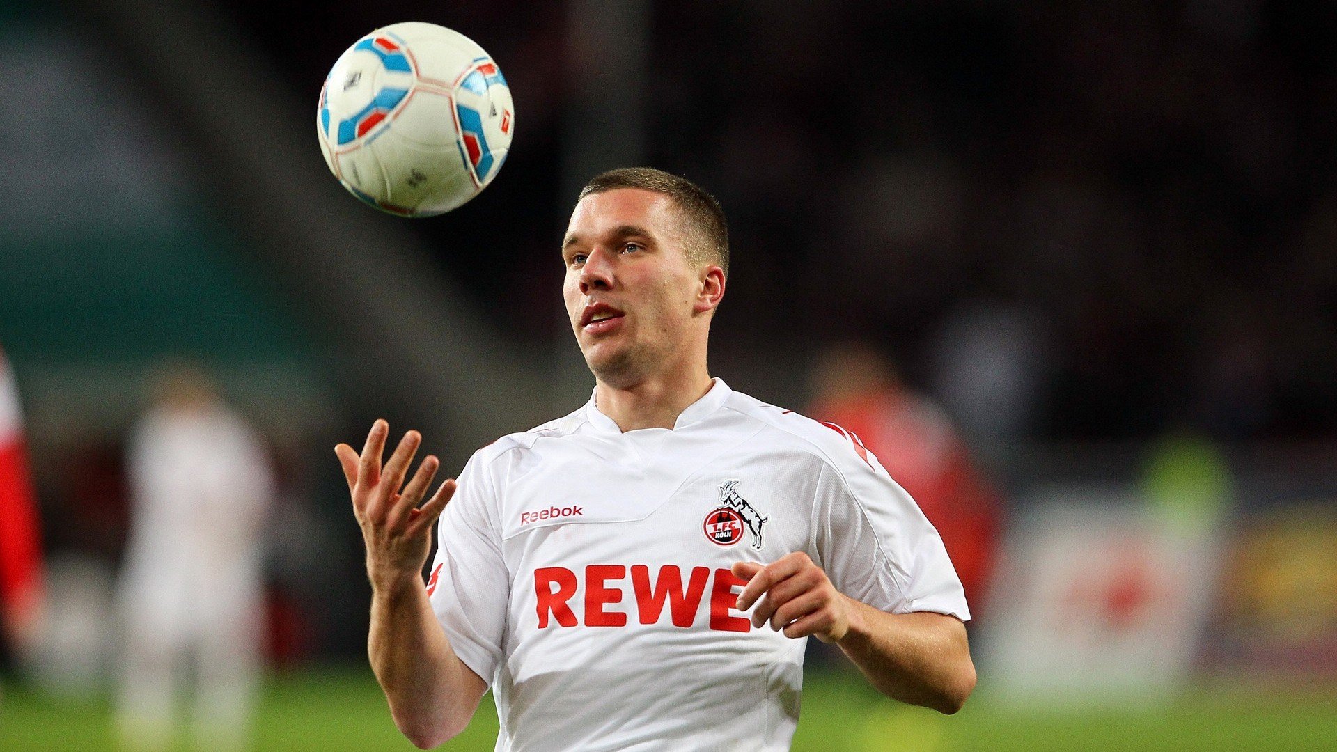 梅西重回诺坎普？巴萨官方回应转会传闻，梅西21年巴萨告别